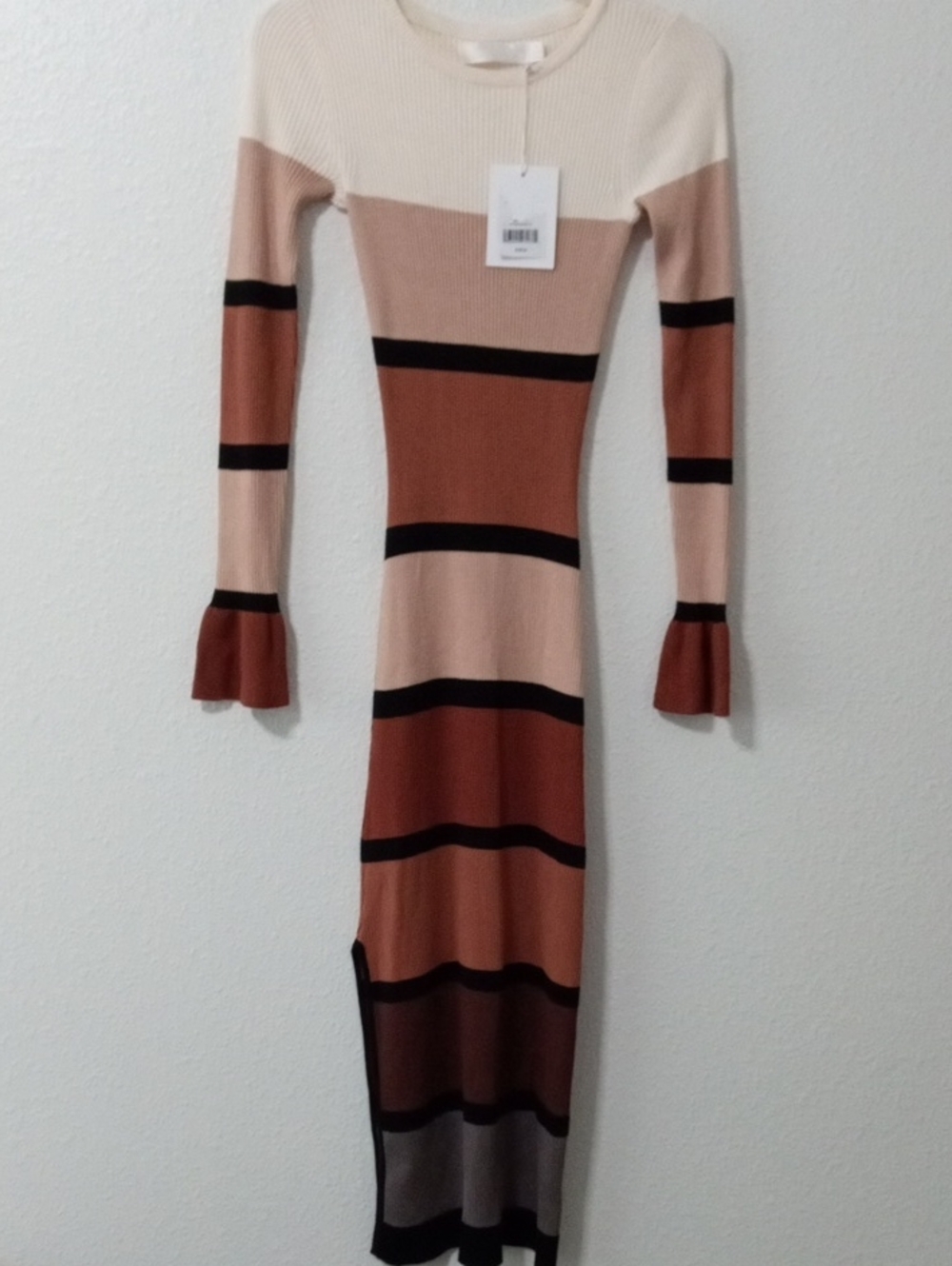 Rachell Parcell Sweater Dress - Picture 2 of 9